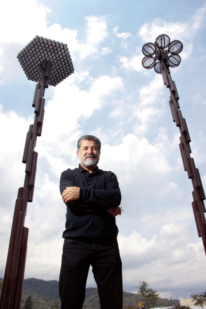 Ibo Bonilla, escultor, Espiral del Exito, Revista Su Casa